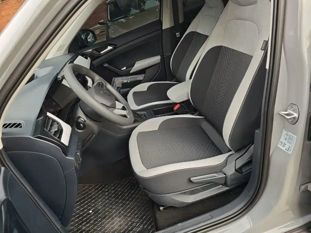 Volkswagen Tharu 2026 2026 New Sharp 1.5L Advance Edition