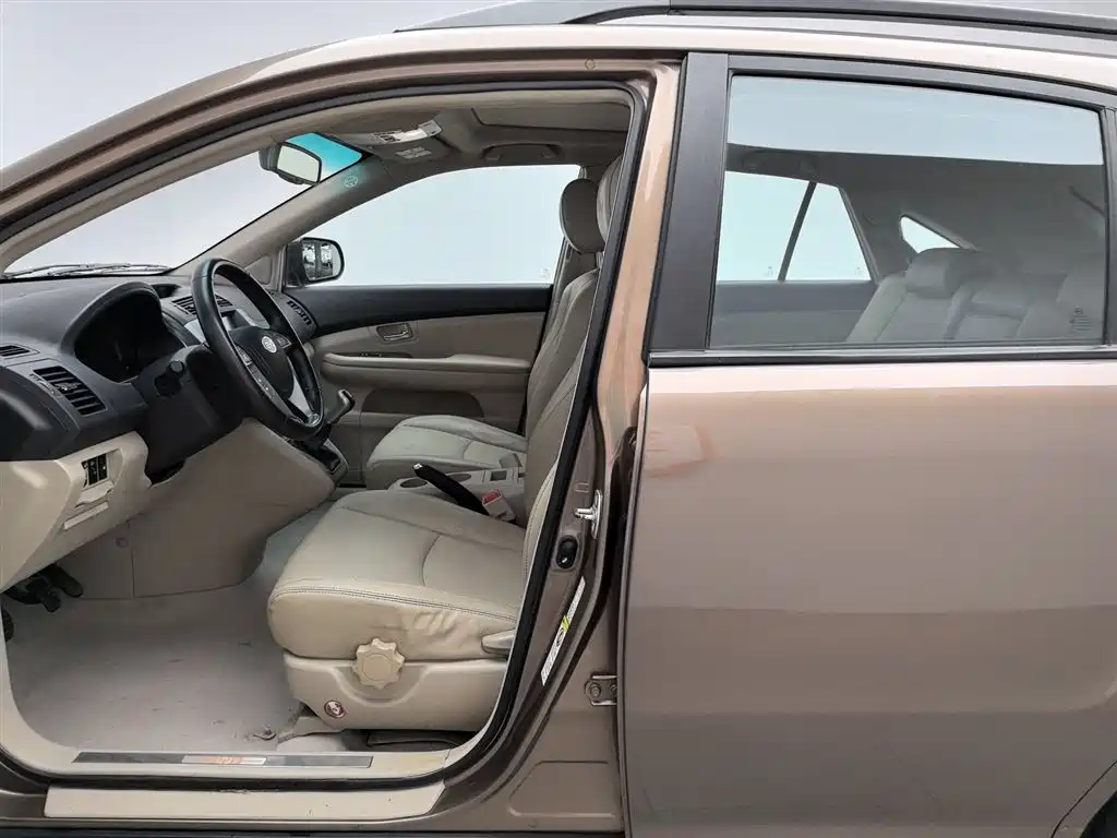 BYD S6 2013 Joy Edition 2.0L Manual Premium 5-seater фото 10