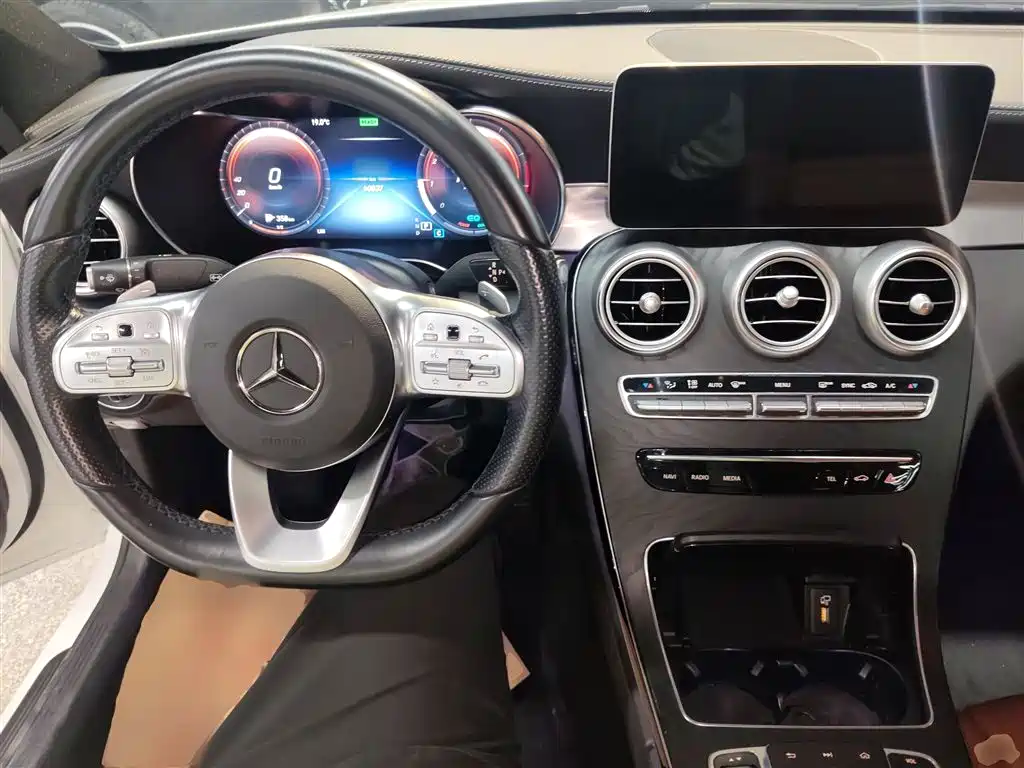 MERCEDES-BENZ CLASS C (IMPORTED)