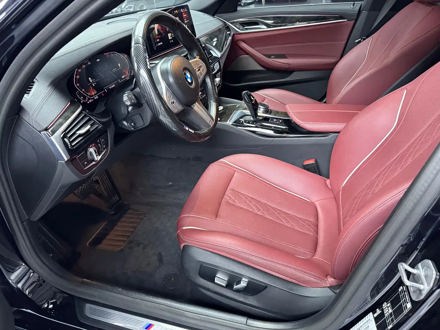 BMW 5 Series 2022 Model Second Facelift 525Li M Sport Package фото 6