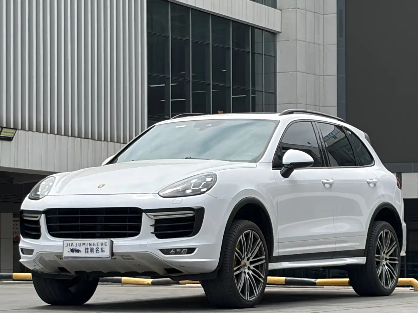 Porsche Cayenne 2015 Cayenne Turbo 4.8T