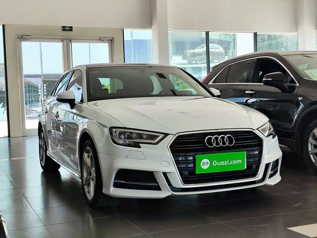 Фото 22 - Audi A3
