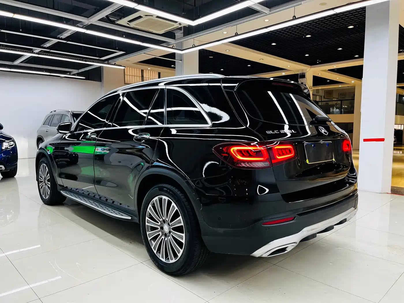 Mercedes-Benz GLC 2022 Facelift GLC 260 L 4MATIC Dynamic фото 19