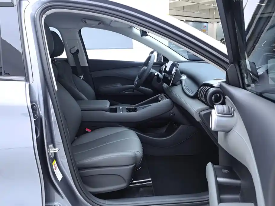 BYD Yuan PLUS 2025 2025 Smart Drive Edition 430KM Leading