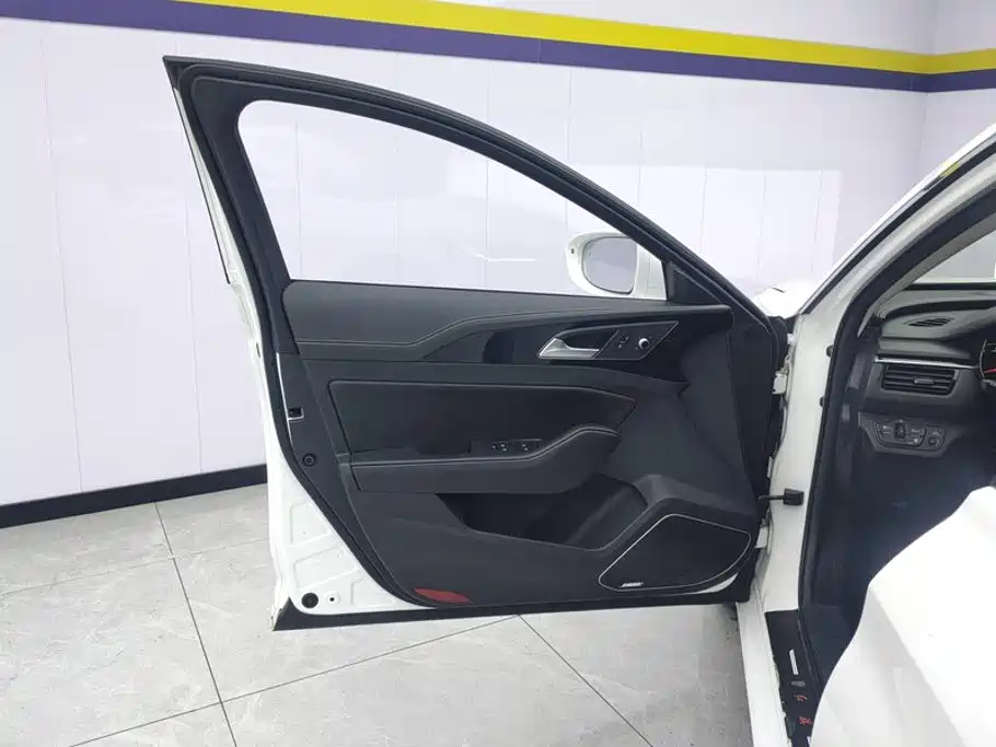 Hongqi H5 2018 2018 30TD Smart Connect Rhythmic Edition