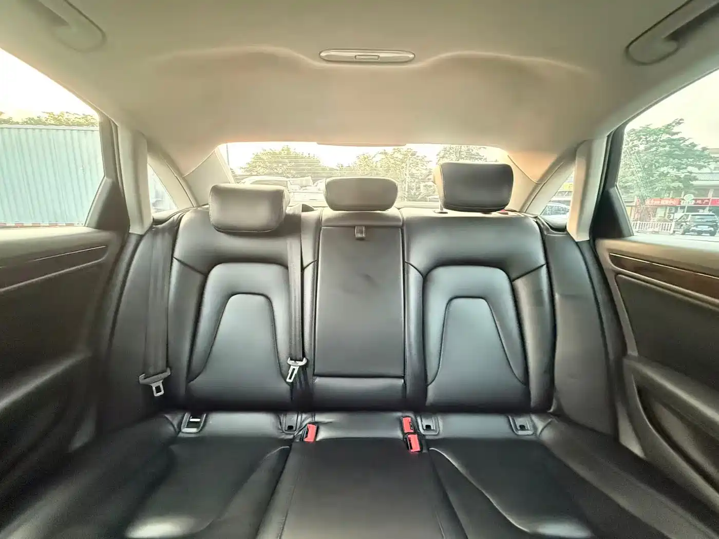 Audi A4L 2013 30 TFSI Automatic Comfort фото 12