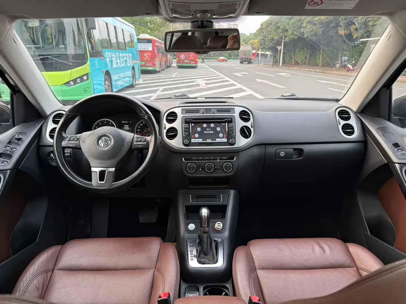 Volkswagen Tiguan 2015 1.8TSI Automatic 2WD Highline фото 7