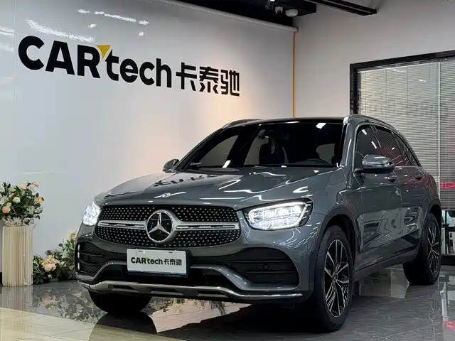 MERCEDES-BENZ GLC