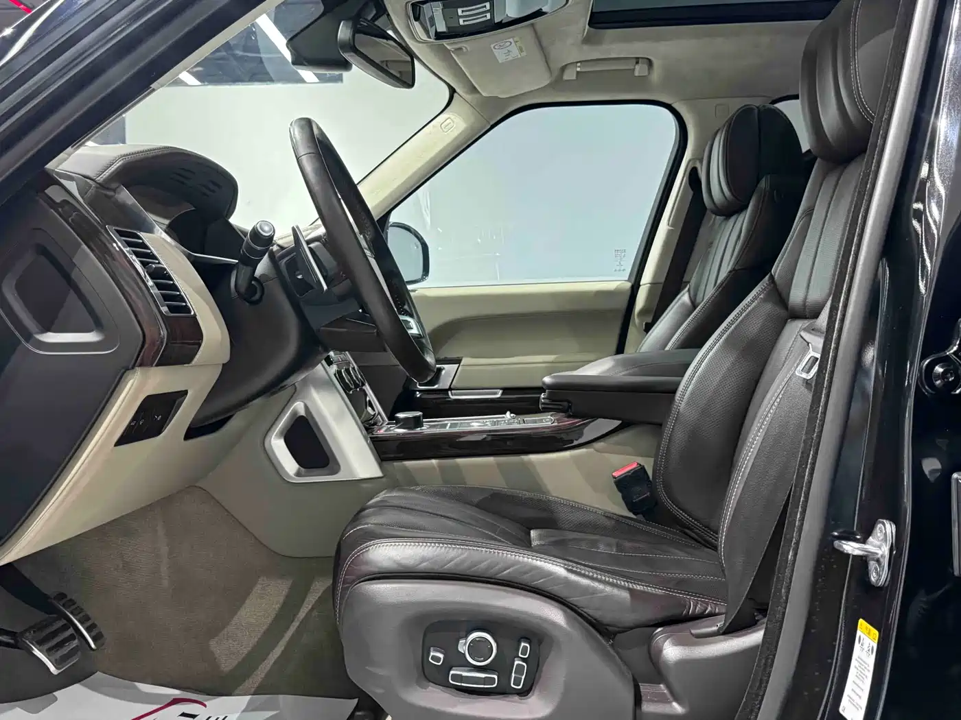 Land Rover Range Rover 2016 5.0 SC V8 AB Ultimate Autobiography LWB фото 5