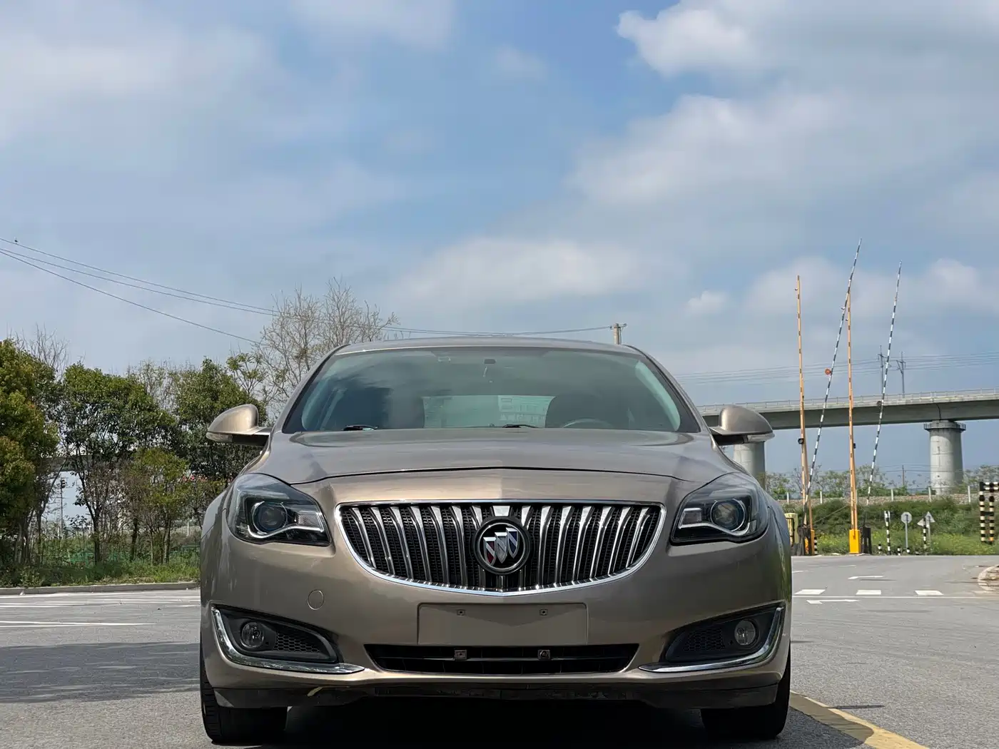 Buick Regal 2015 1.6T Leading Tech Edition фото 2