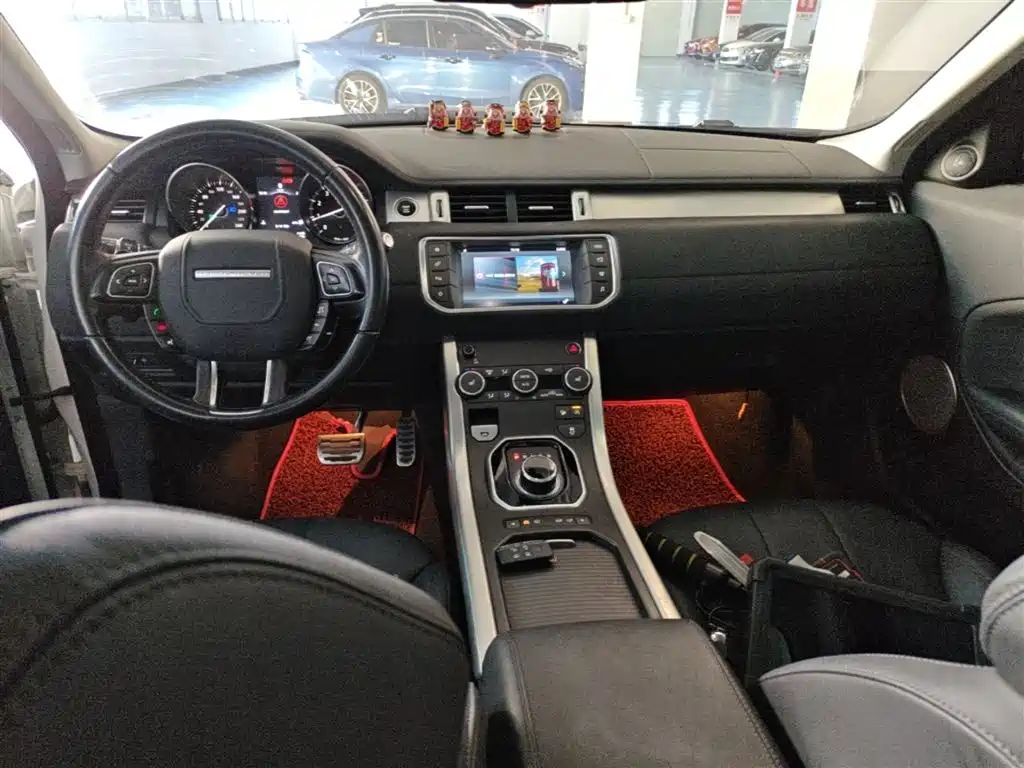 Land Rover Range Rover Evoque 2017 2.0T PURE Style Edition фото 10