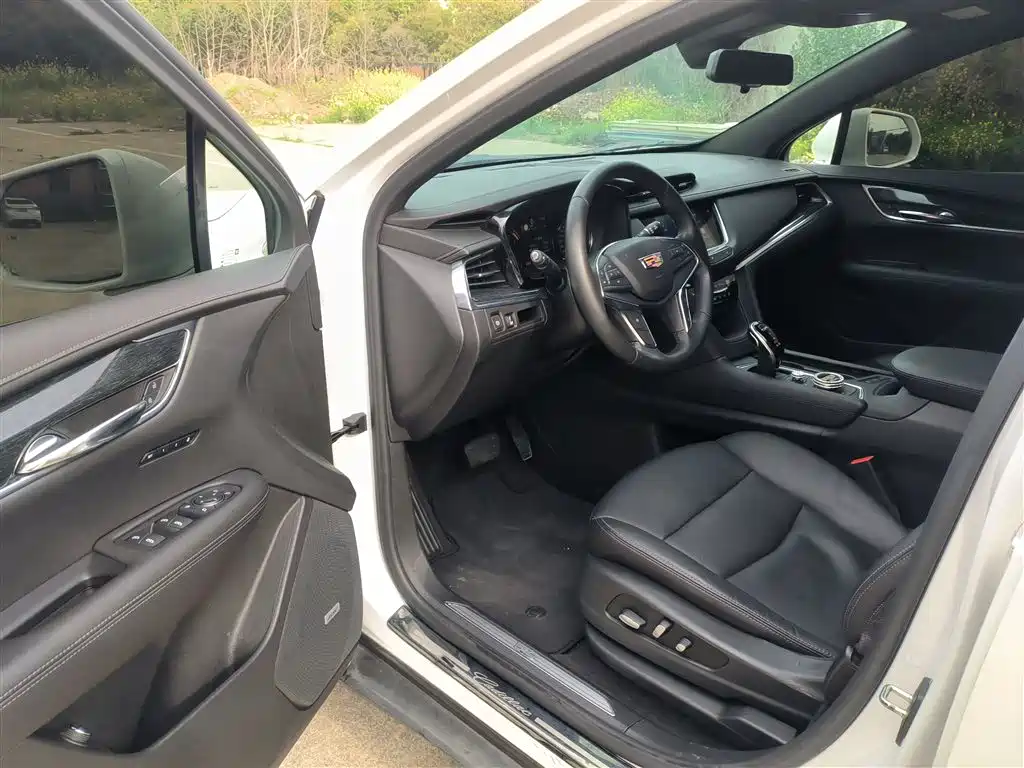 Cadillac XT5 2020 28T Luxury Model фото 16