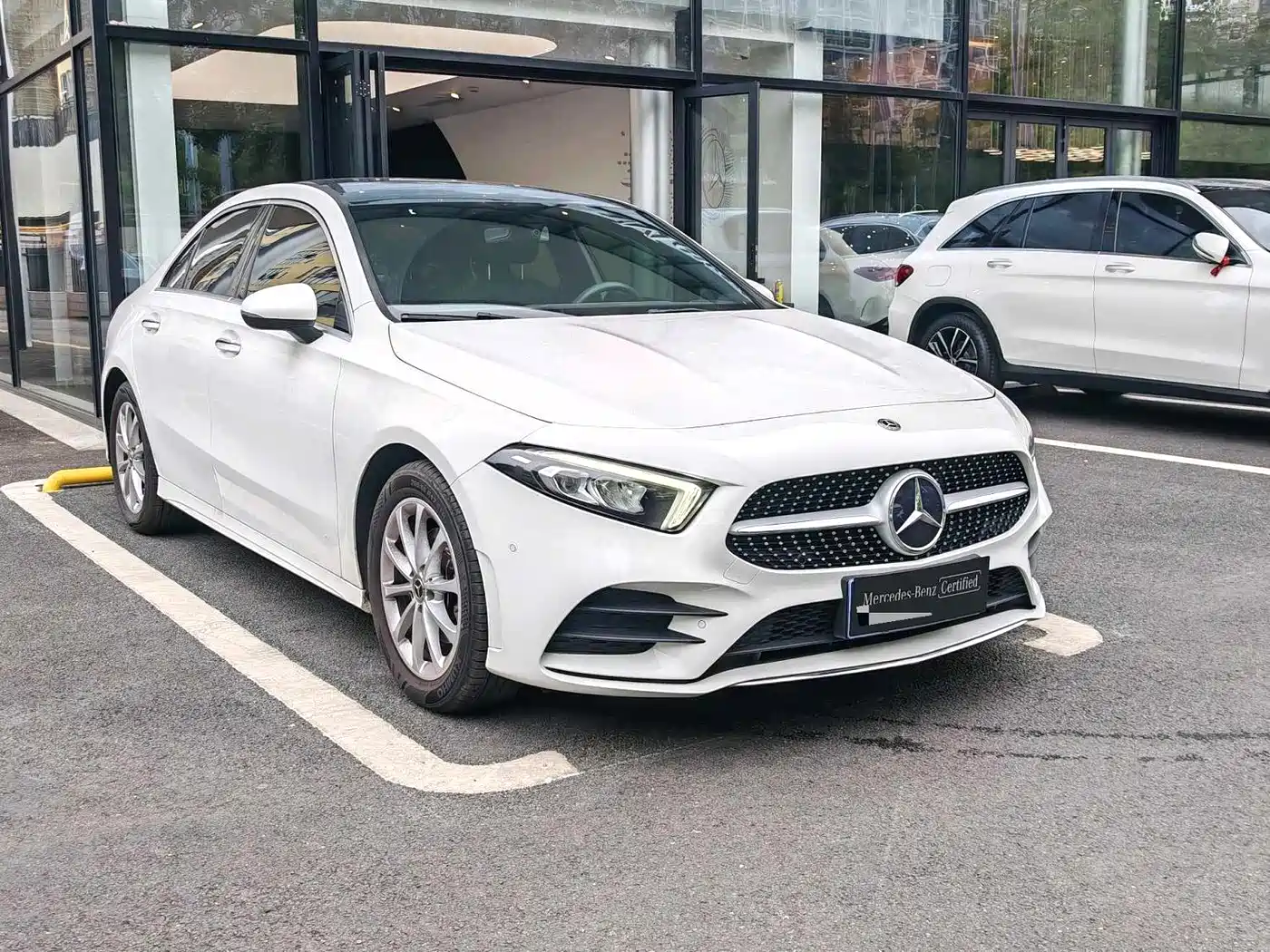 Mercedes-Benz A-Class 2020 A 200 L Sport Sedan фото 3