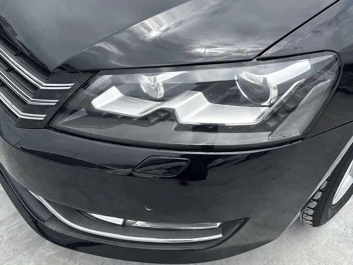 Volkswagen Passat 2014 1.8TSI DSG Executive Edition фото 6