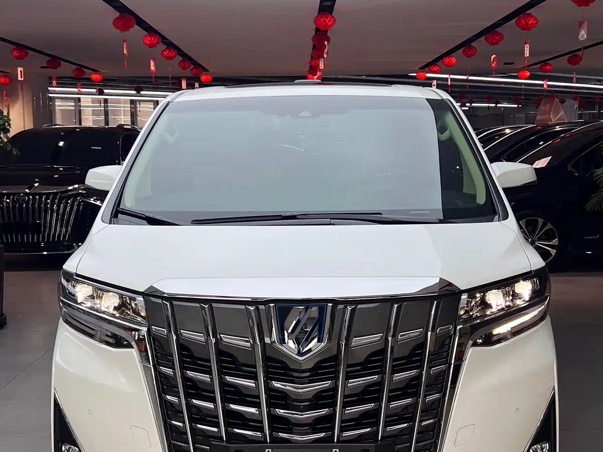 Toyota Alphard 2021 Hybrid 2.5L Premium фото 3