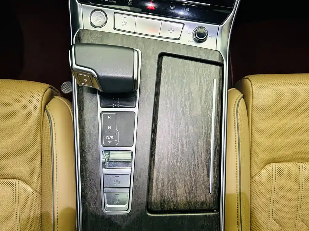 Audi A6L 2019 55 TFSI quattro Premium Elegance фото 17