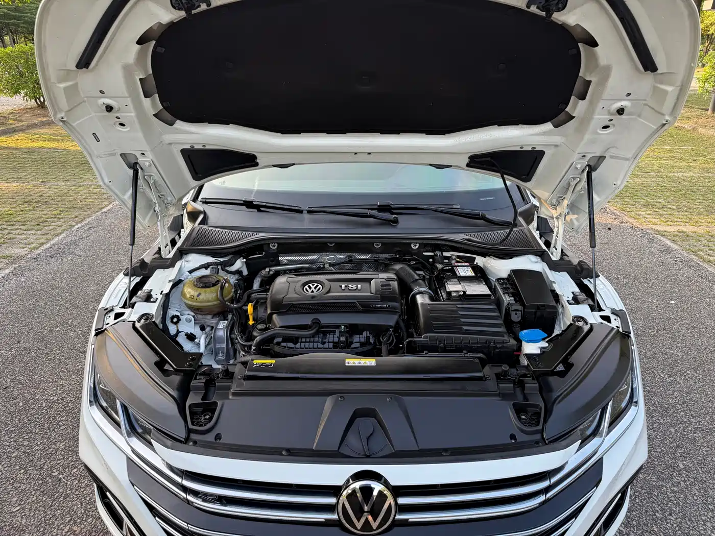 Volkswagen FAW-Volkswagen CC 2021 380TSI Eye-catching Edition фото 17