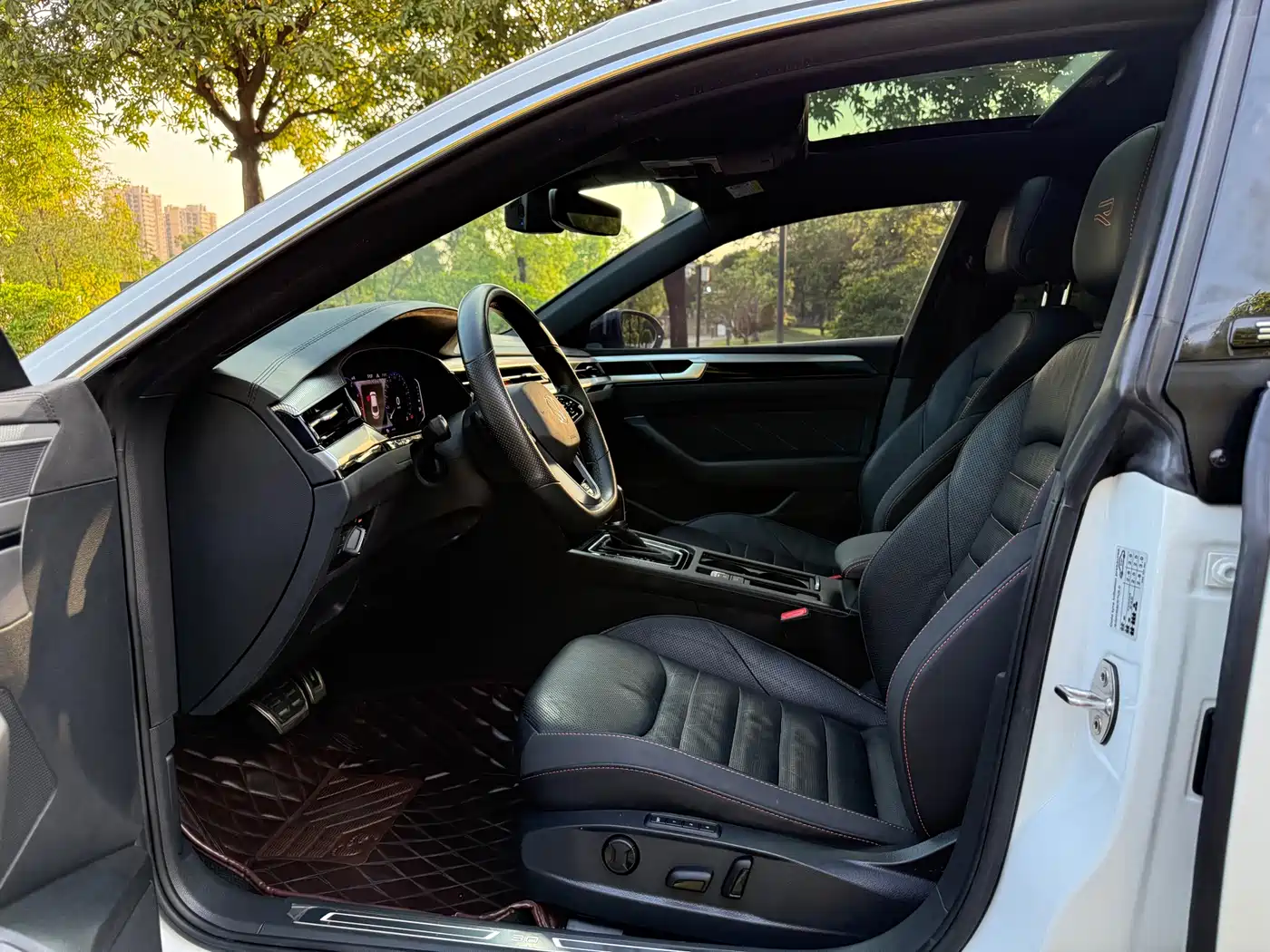 Volkswagen FAW-Volkswagen CC 2021 380TSI Eye-catching Edition фото 4