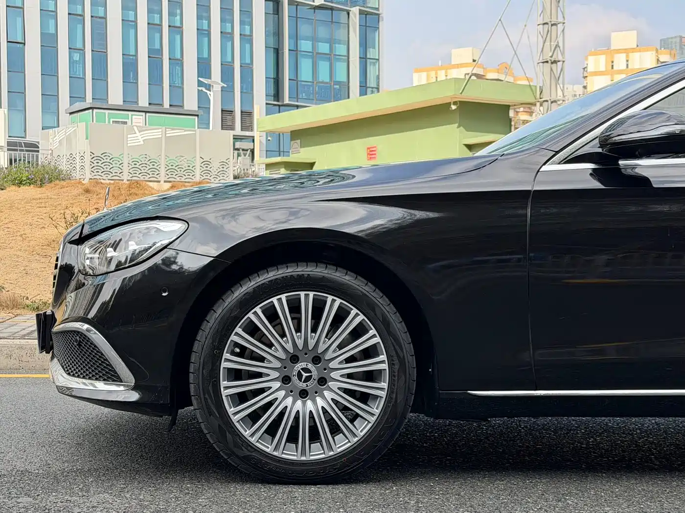 Mercedes-Benz E-Class 2022 E 300 L Luxury фото 16