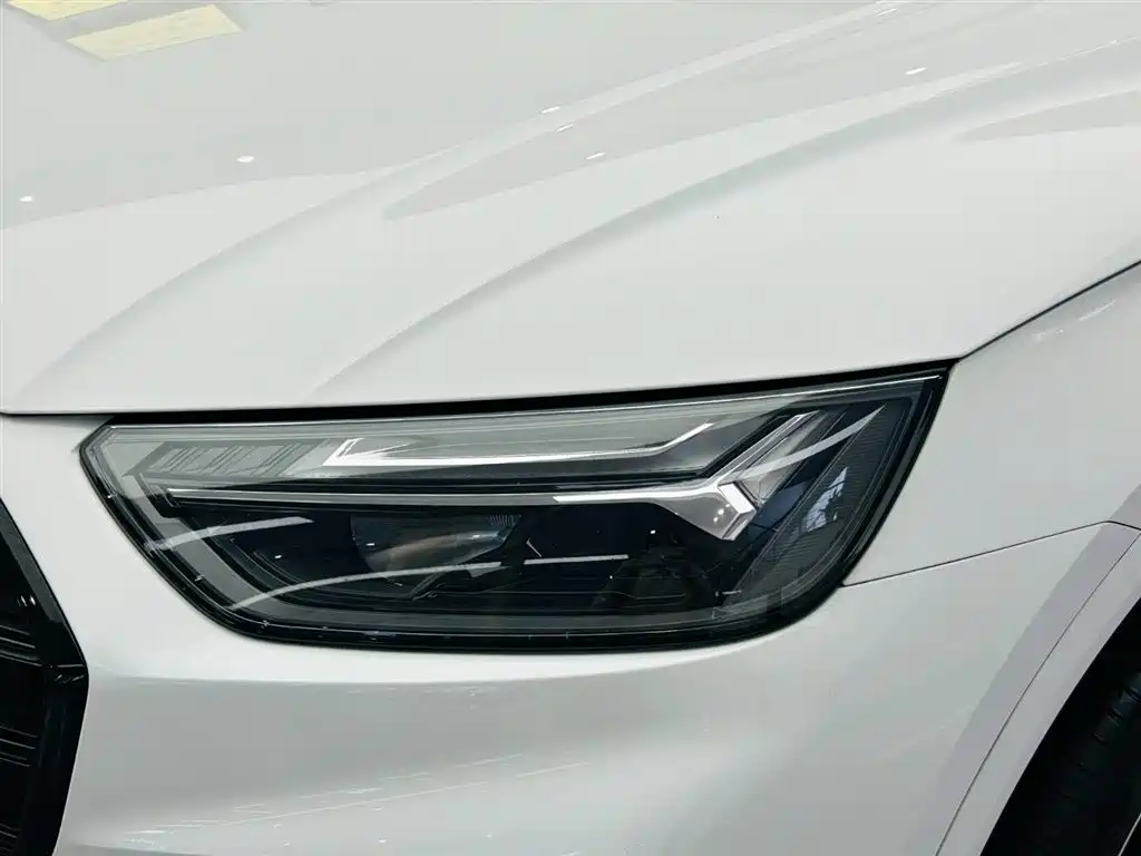 Audi Q5L 2024 Model 45 TFSI Luxury Dynamic фото 11