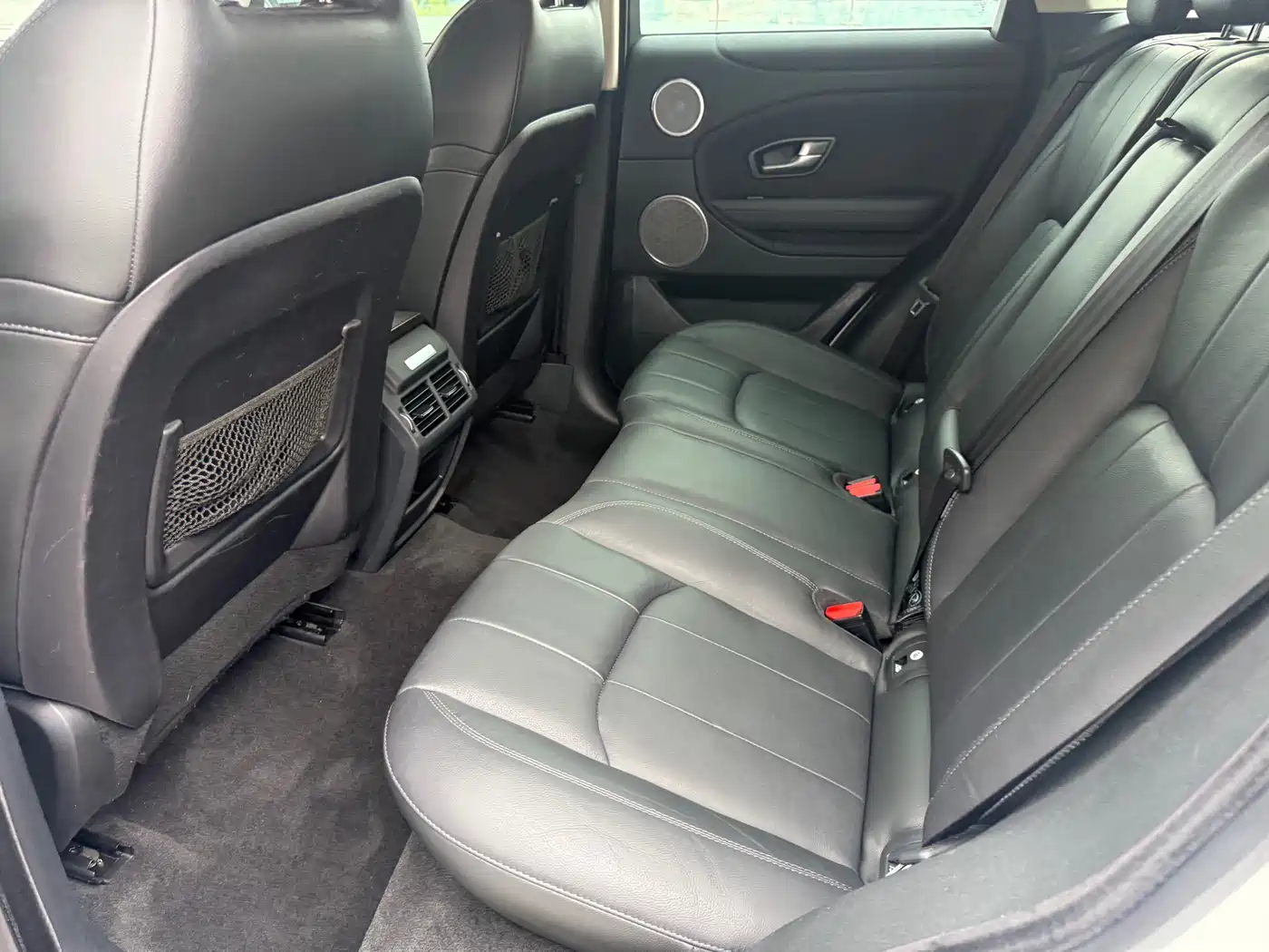 Land Rover Range Rover Evoque 2016 2.0T PURE Style фото 31