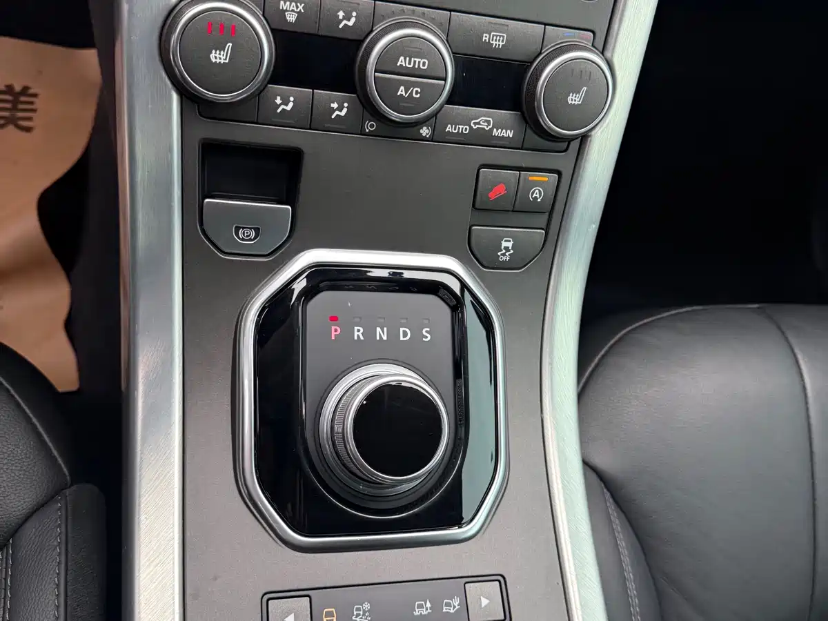 Land Rover Range Rover Evoque 2016 2.0T PURE Style фото 32