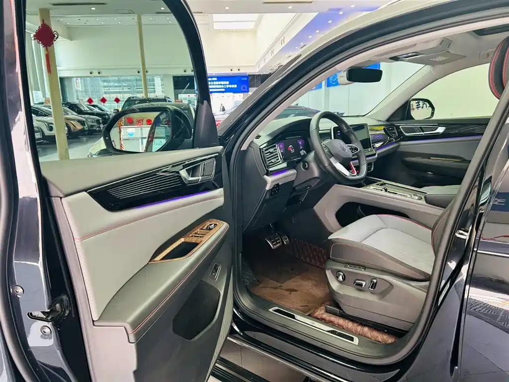 Volkswagen Teramont 2024 Teramont X 380TSI 4WD Premium Luxury Edition фото 20