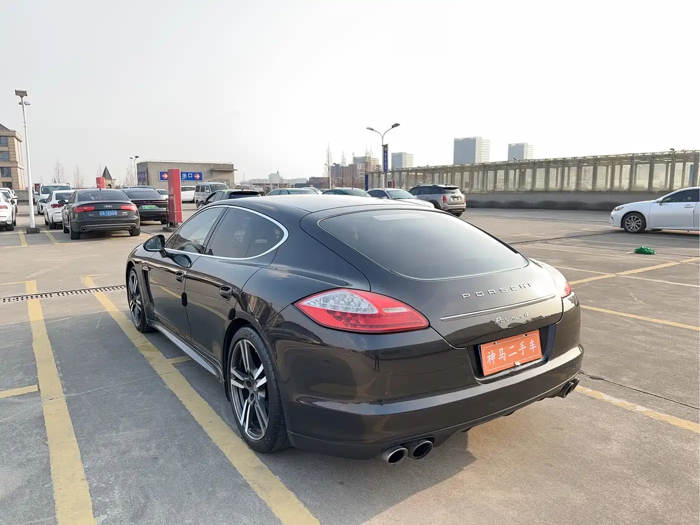 Porsche Panamera 2010 Model Panamera 4S 4.8L фото 4