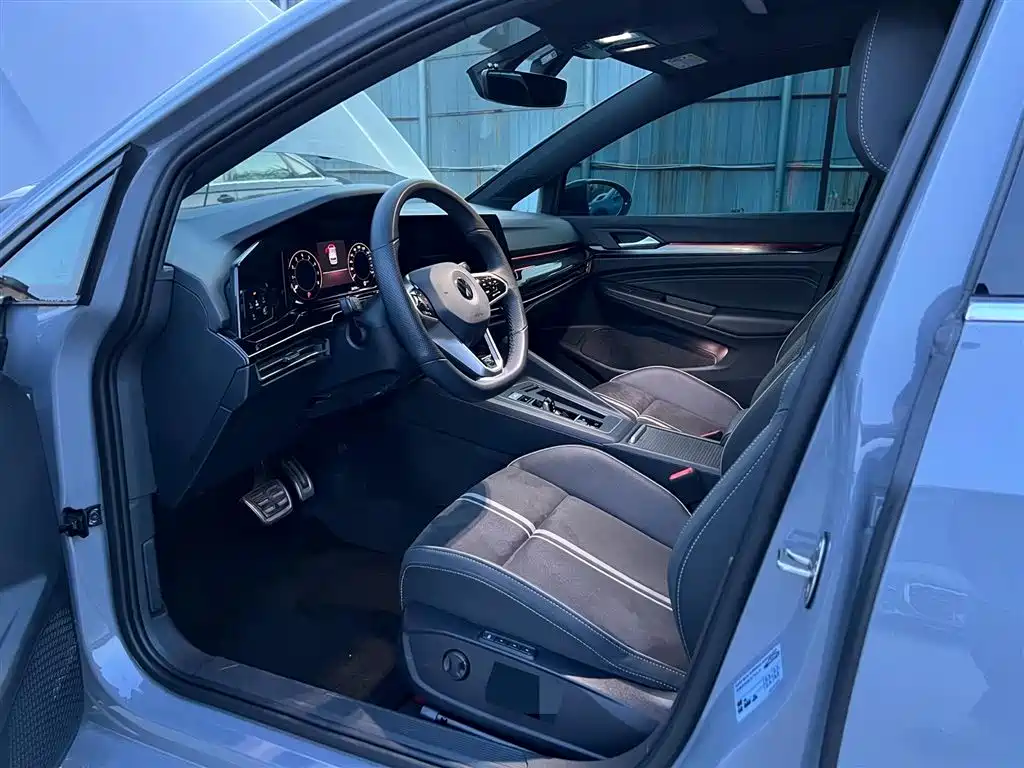 Volkswagen Golf 2023 Facelift 280TSI DSG R-Line Lite фото 16