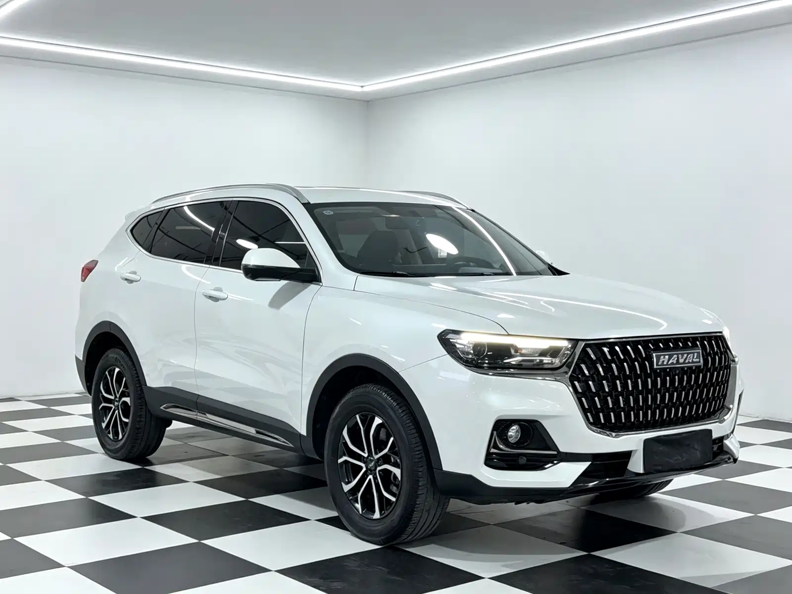 Фото 3 - Haval H6