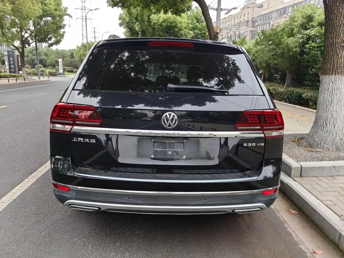 Volkswagen Teramont 2019 380TSI 4WD Luxury Edition China VI фото 8