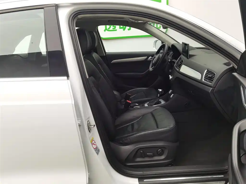 Audi Q3 2015 30 TFSI Comfort фото 23