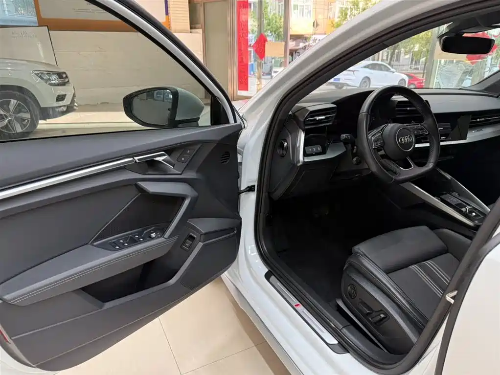 Audi A3 2022 A3L Limousine 35 TFSI Style Sport фото 8