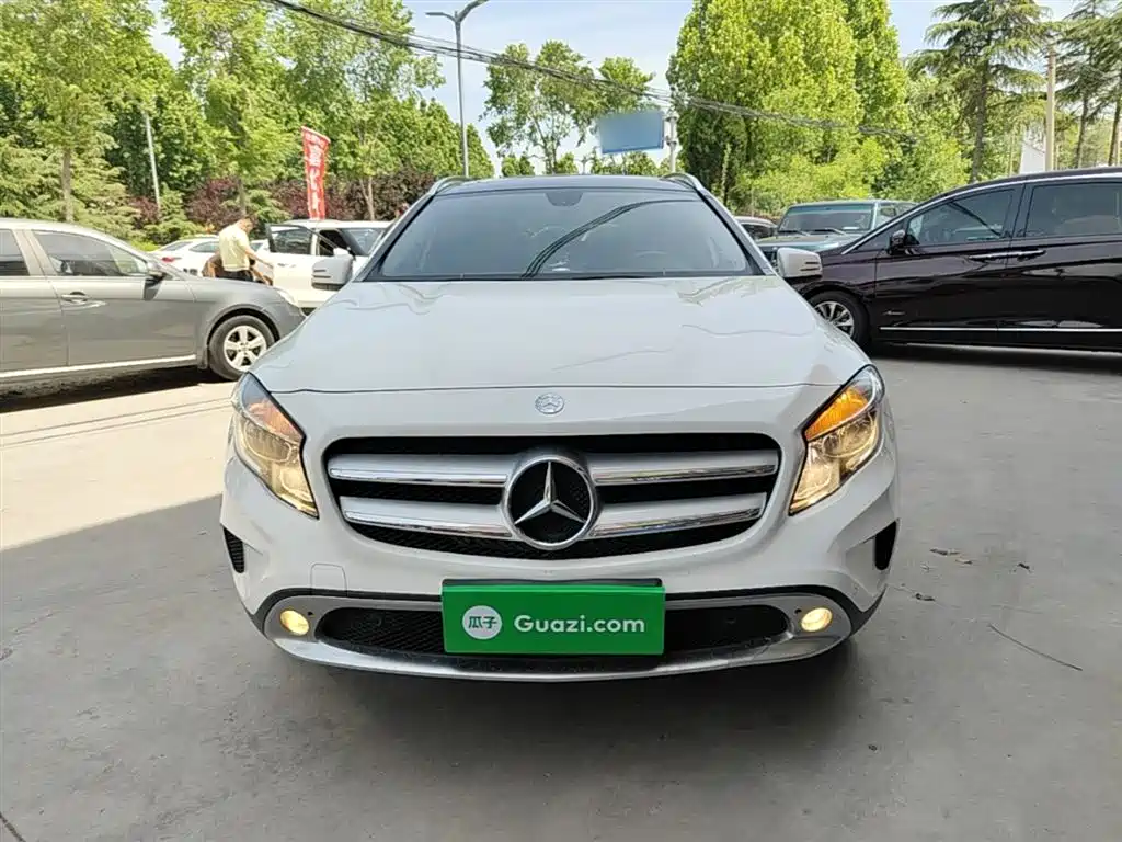 Mercedes-Benz GLA 2015 GLA 200 Dynamic фото 3