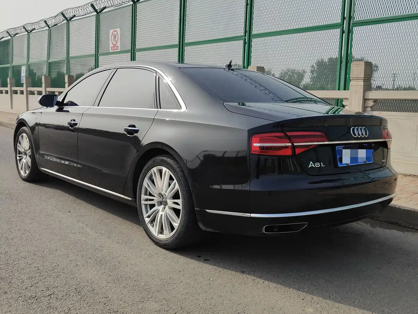 Audi A8 2016 A8L 45 TFSI quattro Comfort фото 6