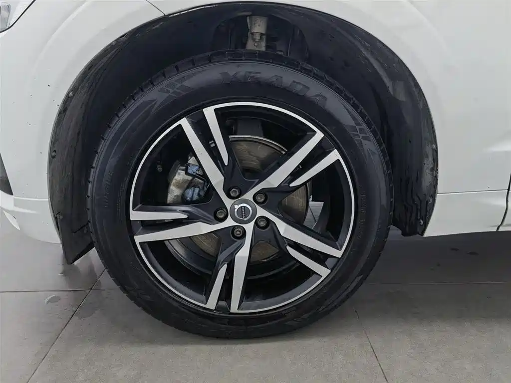 Volvo XC60 2018 T5 AWD Inscription Sport Edition фото 17