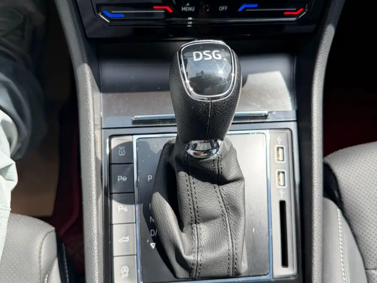 Škoda Superb 2025 Model TSI280 DSG Premium Edition 16