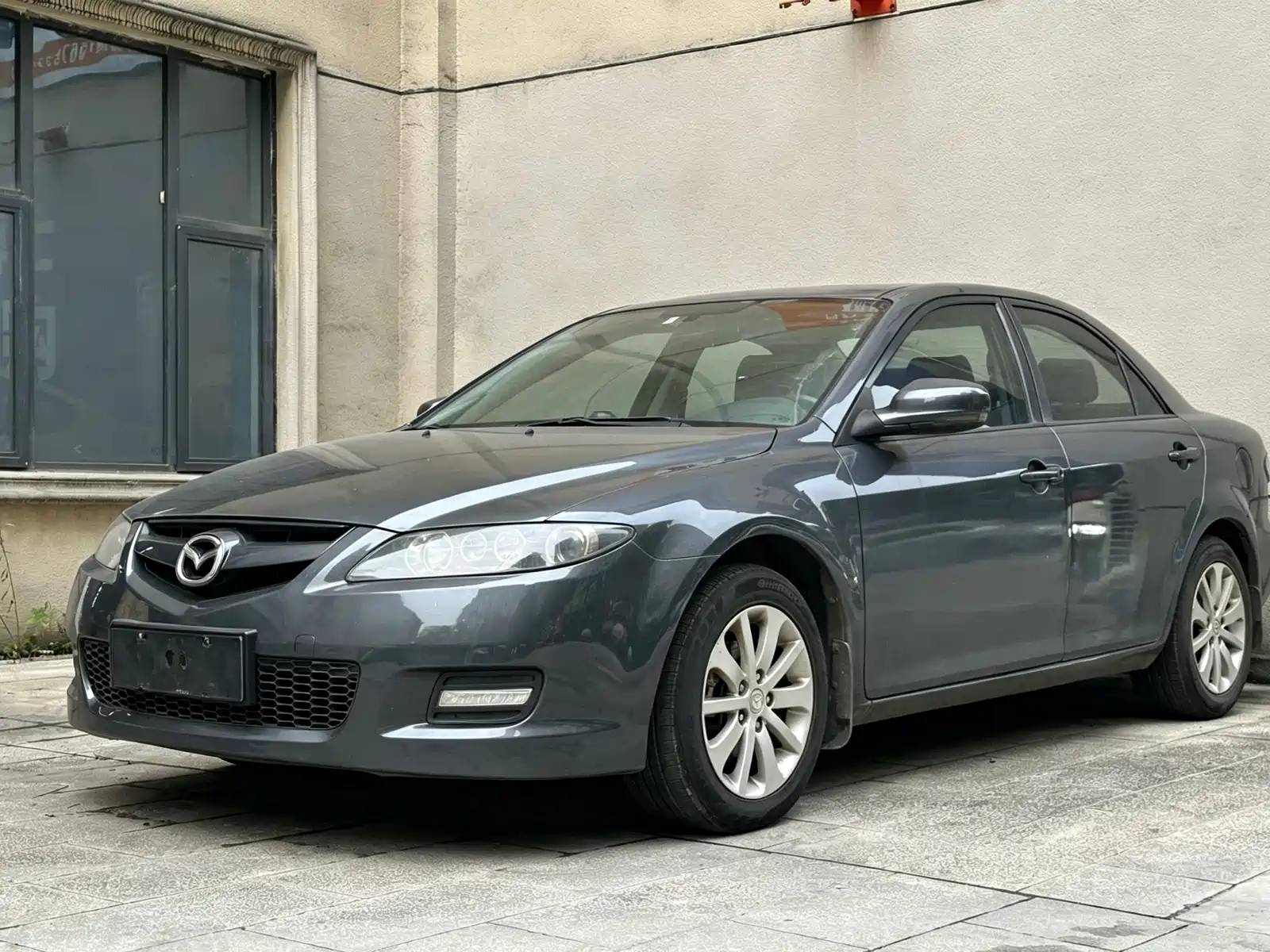 Фото 1 - Mazda 6