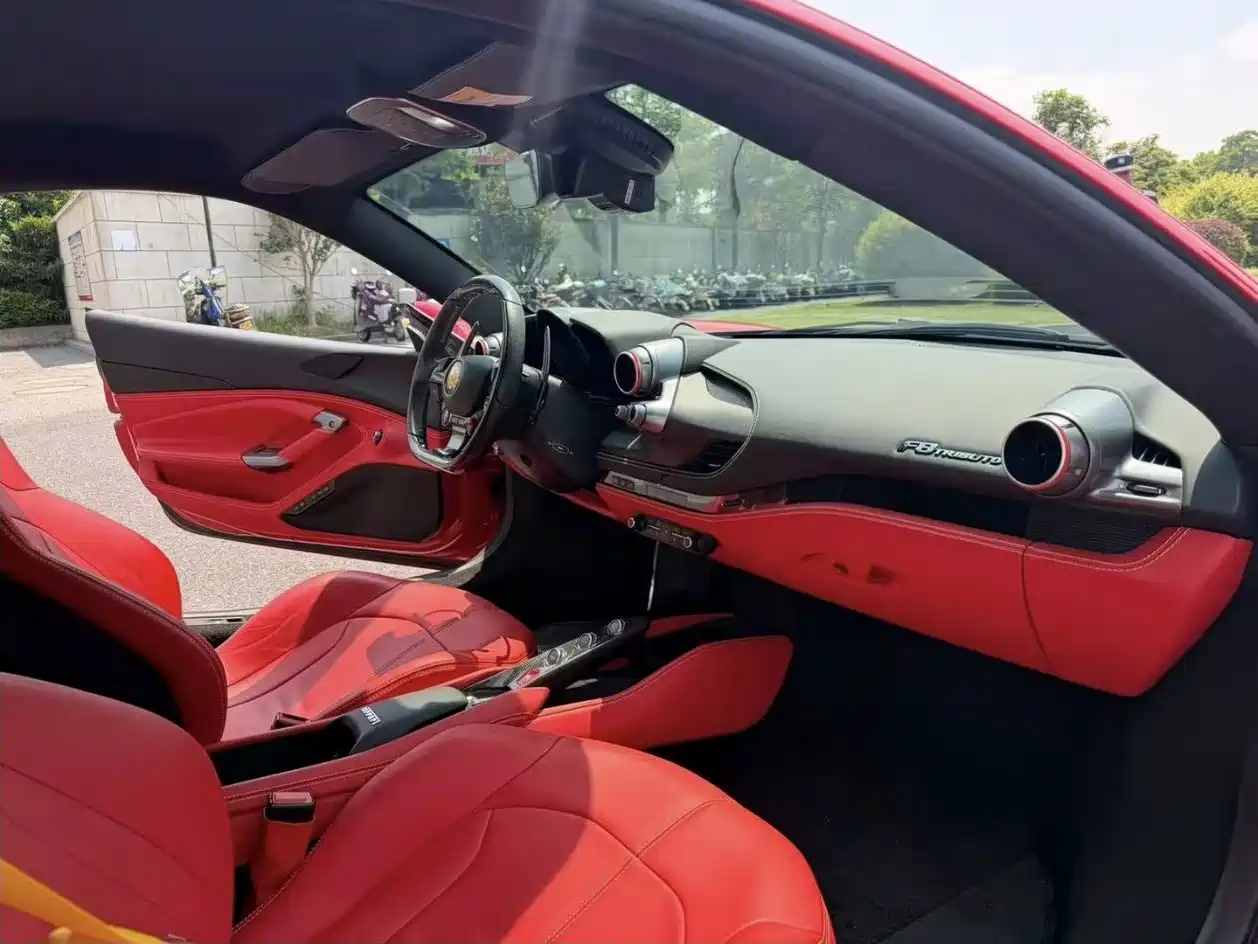 Ferrari F8 2021 2019 Tributo 3.9T V8