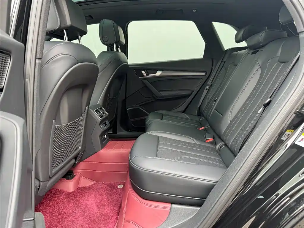 Audi Q5L 2024 Model 45 TFSI Luxury Dynamic фото 21