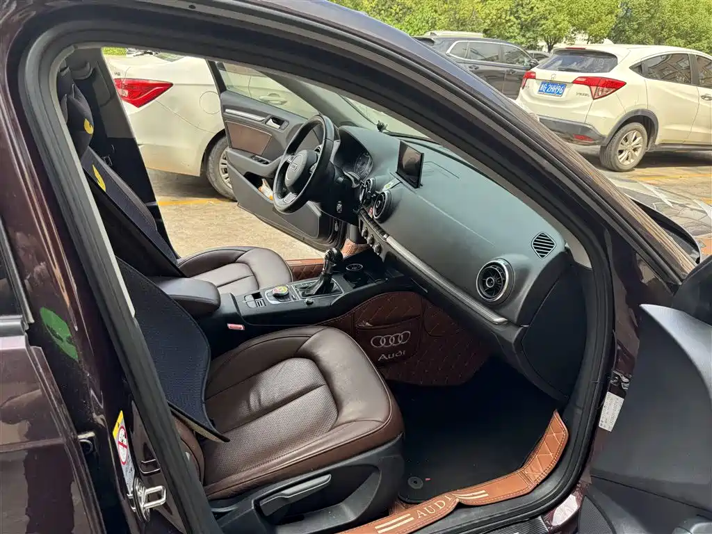 Audi A3 2014 Sportback 35 TFSI Automatic Fashion фото 9