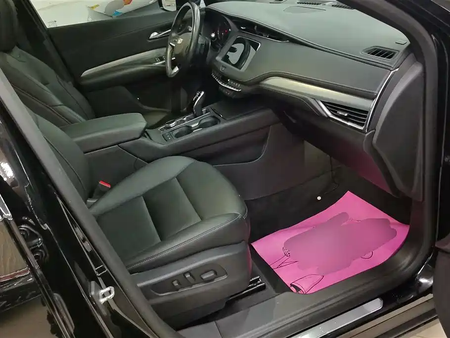 Cadillac XT4 2022 28T FWD Luxury фото 8
