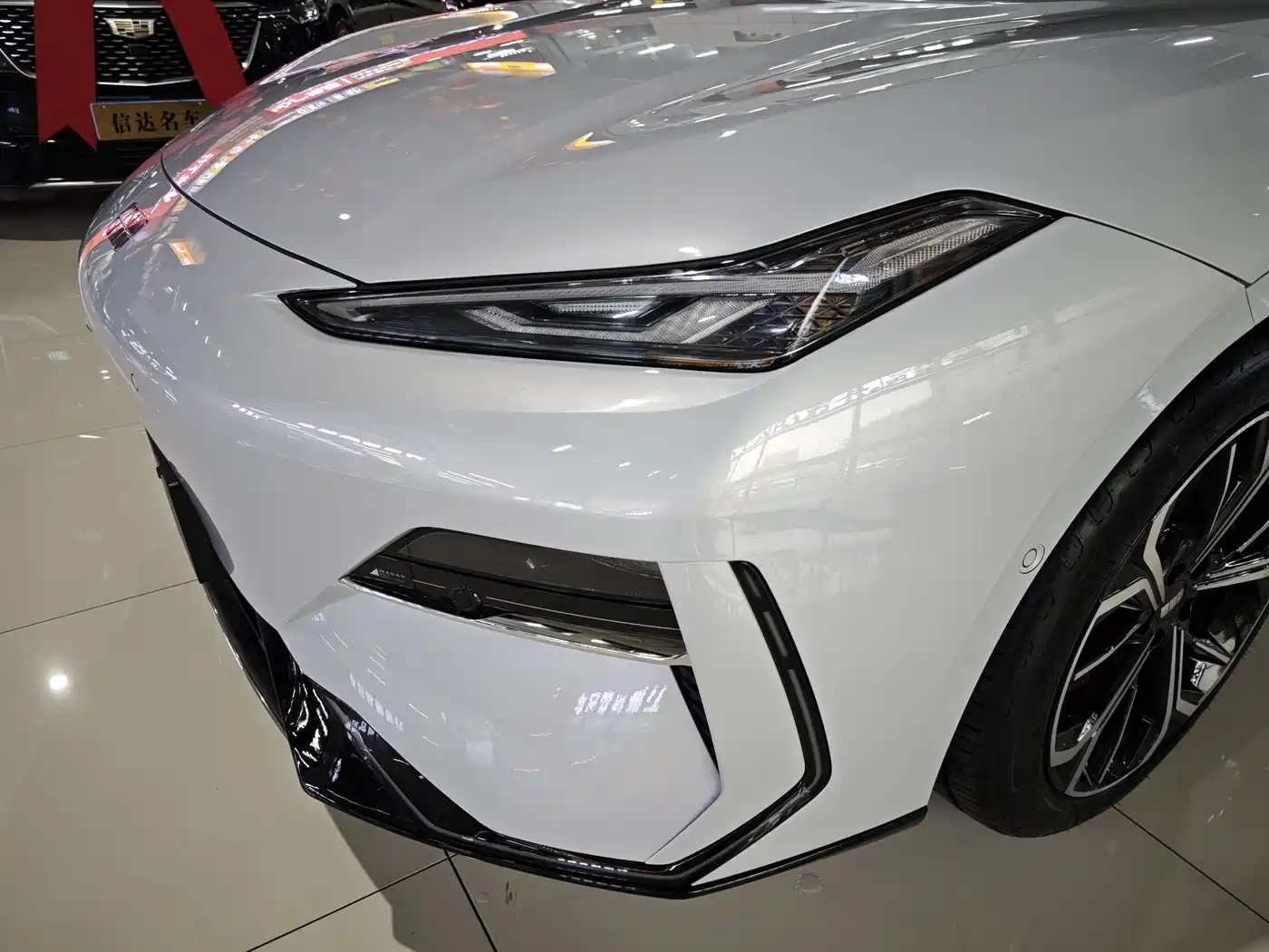 Geely Galaxy Galaxy E8 2025 700km Long Voyage Smart Drive Edition фото 20