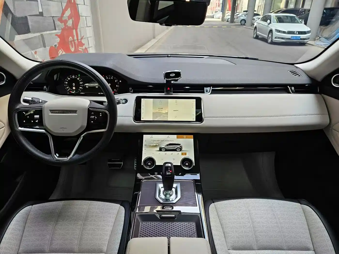 Land Rover Range Rover Evoque 2022 Facelift Range Rover Evoque L 249PS R-Dynamic Luxury фото 7