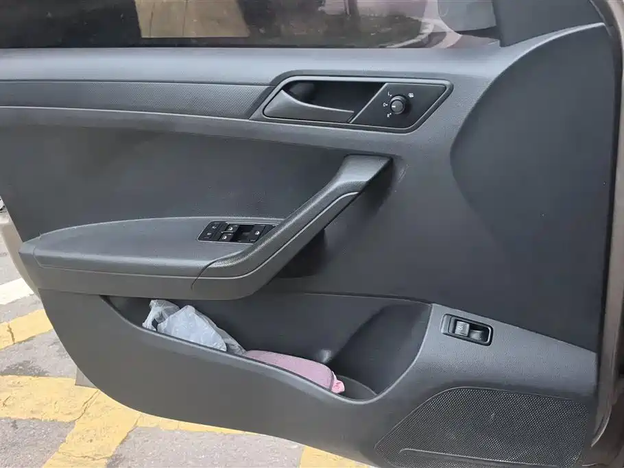 Volkswagen Jetta 2017 1.5L Manual Fashion фото 7