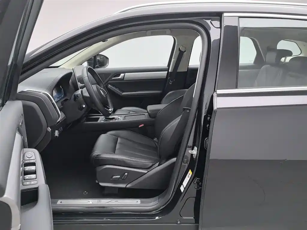 BYD Tang 2018 2.0T Automatic Smart Connection Honor Edition 7-Seater China V фото 10