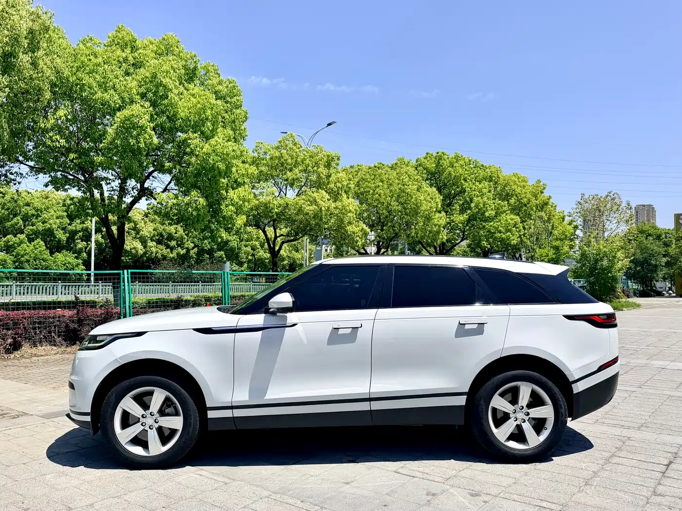 Land Rover Range Rover Velar 2018 P300 S фото 3