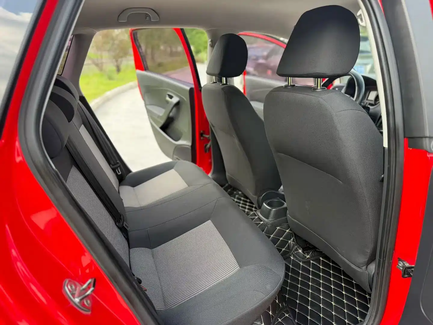 Фото 5 - Volkswagen Polo