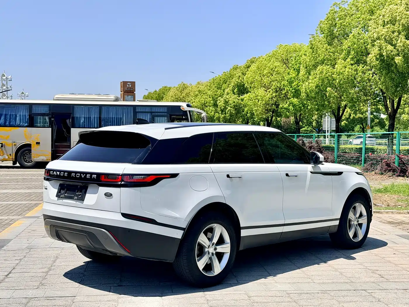 Land Rover Range Rover Velar 2018 P300 S фото 5