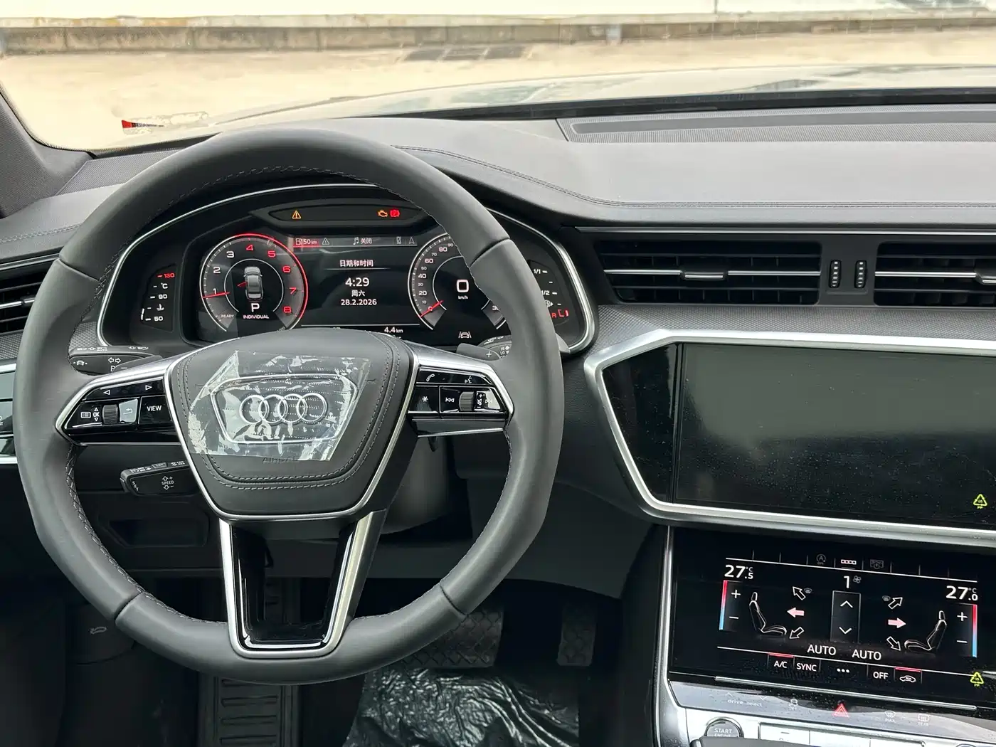 Audi A6L 2025 40 TFSI Luxury Sport фото 10